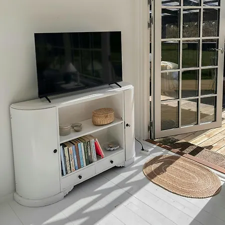 بيت للعطل With Terrace And Lounge Near Vig